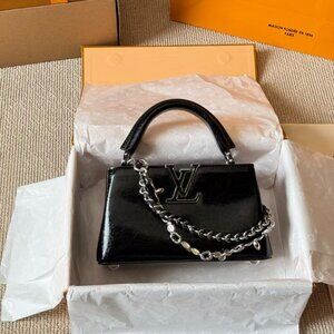 Classic Louis Vuitton Bag: A Stylish and Versatile Choice for Elegance